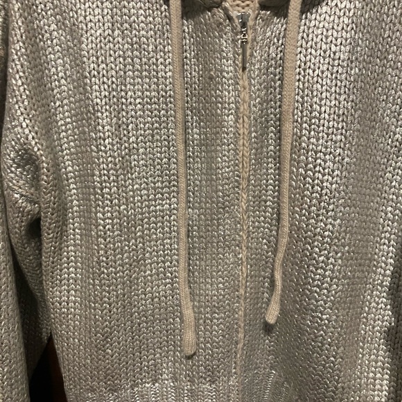 Silver platted jacket with zipper - Picture 2 of 6